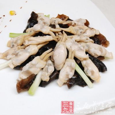蛏子,一种软体动物,贝壳长方形,淡褐色 蛏子的营养价值 吃蛏子的好处及作用