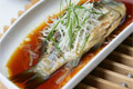 清蒸鱼的简单做法_清蒸鱼怎么做最好吃？