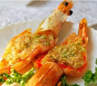 蒜蓉烤虾的简单做法_蒜蓉烤虾怎么做最好吃？