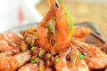 蒜香基尾虾的简单做法_蒜香基尾虾怎么做最好吃？