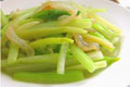 西芹炒海蜇丝的简单做法_西芹炒海蜇丝怎么做最好吃？