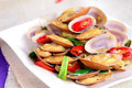 辣炒花蛤的简单做法_辣炒花蛤怎么做最好吃？