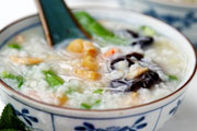 干贝海鲜粥的简单做法_干贝海鲜粥怎么做最好吃？