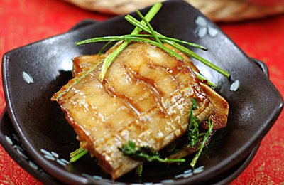 香烤带鱼的简单做法_香烤带鱼怎么做最好吃？