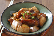 比目鱼炖北豆腐的简单做法_比目鱼炖北豆腐怎么做最好吃？