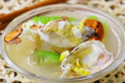 青蟹丝瓜汤的简单做法_青蟹丝瓜汤怎么做最好吃？