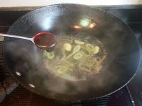海鲜酱煮带鱼怎么做好吃_海鲜酱煮带鱼的做法