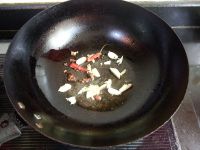 土豆青椒炒膏蟹怎么做好吃_土豆青椒炒膏蟹的做法