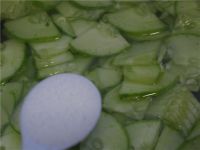 鲜虾黄瓜汤怎么做好吃_鲜虾黄瓜汤的做法