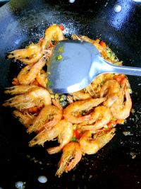 香酥虾怎么做好吃_香酥虾的做法