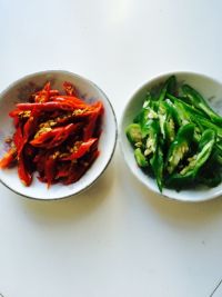 爆炒鱿鱼须怎么做好吃_爆炒鱿鱼须的做法