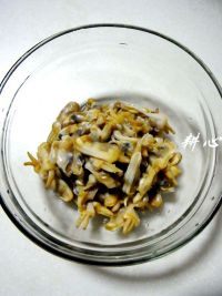 三色椒炒蛏子肉怎么做好吃_三色椒炒蛏子肉的做法