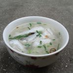 葱香豆腐鱼汤怎么做好吃_葱香豆腐鱼汤的做法