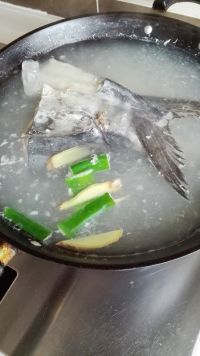 鲅鱼面怎么做好吃_鲅鱼面的做法