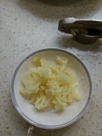 蒜蓉粉丝虾怎么做好吃_蒜蓉粉丝虾的做法