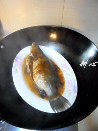 酸梅酱蒸海鱼怎么做好吃_酸梅酱蒸海鱼的做法