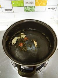 茶香鱿鱼怎么做好吃_茶香鱿鱼的做法