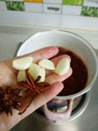 南乳汁卤鱿鱼怎么做好吃_南乳汁卤鱿鱼的做法