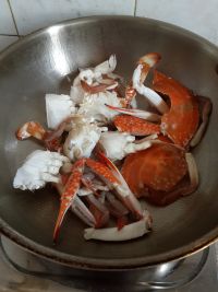 葱姜蟹怎么做好吃_葱姜蟹的做法