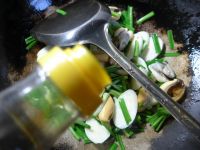 韭菜茭白炒淡菜怎么做好吃_韭菜茭白炒淡菜的做法