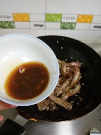 沙茶风味虾菇怎么做好吃_沙茶风味虾菇的做法