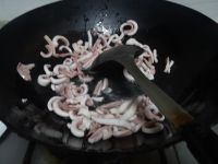 辣椒鱿鱼丝怎么做好吃_辣椒鱿鱼丝的做法