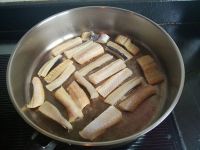 西芹炒海鳗干怎么做好吃_西芹炒海鳗干的做法