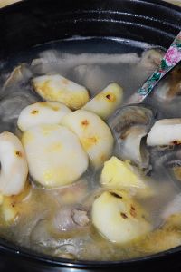 马蹄凤爪炖海螺怎么做好吃_马蹄凤爪炖海螺的做法