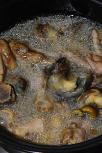 马蹄凤爪炖海螺怎么做好吃_马蹄凤爪炖海螺的做法