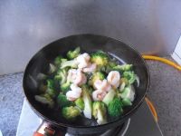 鲜味西兰花怎么做好吃_鲜味西兰花的做法