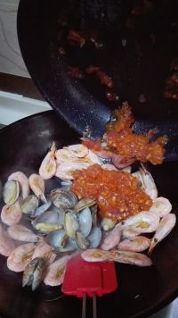 海鲜意面怎么做好吃_海鲜意面的做法