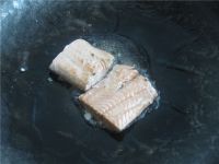 三文鱼蛋炒饭怎么做好吃_三文鱼蛋炒饭的做法