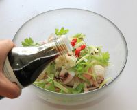 泰式海鲜粉丝沙拉怎么做好吃_泰式海鲜粉丝沙拉的做法