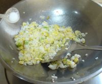 海参炒饭怎么做好吃_海参炒饭的做法
