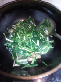 韭菜炒海螺肉怎么做好吃_韭菜炒海螺肉的做法