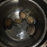 香煎小鲍鱼怎么做好吃_香煎小鲍鱼的做法
