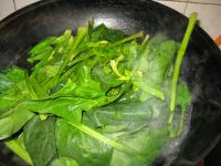 凉拌蚶子菠菜怎么做好吃_凉拌蚶子菠菜的做法