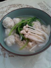 鱼丸蔬菜面怎么做好吃_鱼丸蔬菜面的做法