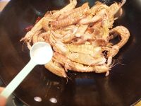 清炒爬虾怎么做好吃_清炒爬虾的做法