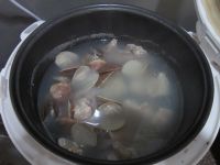 蛤蜊炖排骨汤怎么做好吃_蛤蜊炖排骨汤的做法