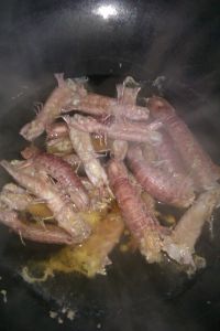 清煮虾菇怎么做好吃_清煮虾菇的做法