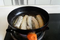 带鱼卷饼怎么做好吃_带鱼卷饼的做法