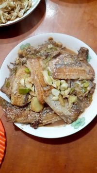 烧带鱼怎么做好吃_烧带鱼的做法