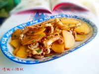 浓汁土豆片炒墨鱼仔怎么做好吃_浓汁土豆片炒墨鱼仔的做法