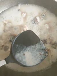 丑鱼豆腐汤怎么做好吃_家常丑鱼豆腐汤的做法