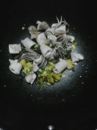咸菜炒章鱼怎么做好吃_家常咸菜炒章鱼的做法