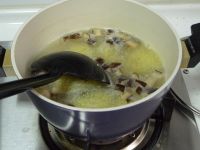 海参香菇小米粥怎么做好吃_家常海参香菇小米粥的做法