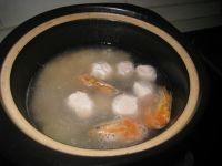 对虾丸子海带煲怎么做好吃_家常对虾丸子海带煲的做法
