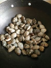 香芹蛤肉水饺怎么做好吃_家常香芹蛤肉水饺的做法