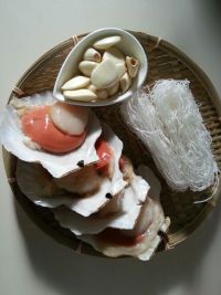 蒜蓉扇贝蒸粉丝怎么做好吃_家常蒜蓉扇贝蒸粉丝的做法